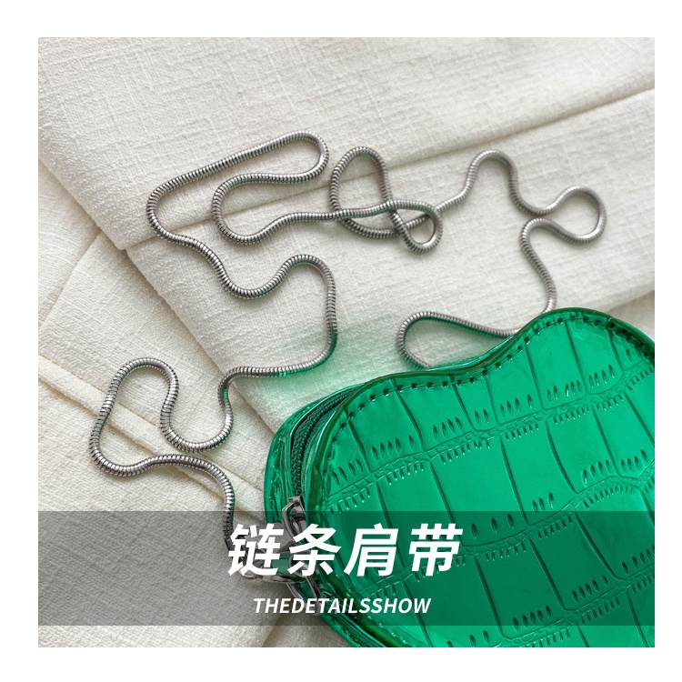 Túi Xách Đeo Vai Phối Dây Xích Hình Trái Tim Thời Trang Mùa Xuân 2023 Dành Cho Nữ