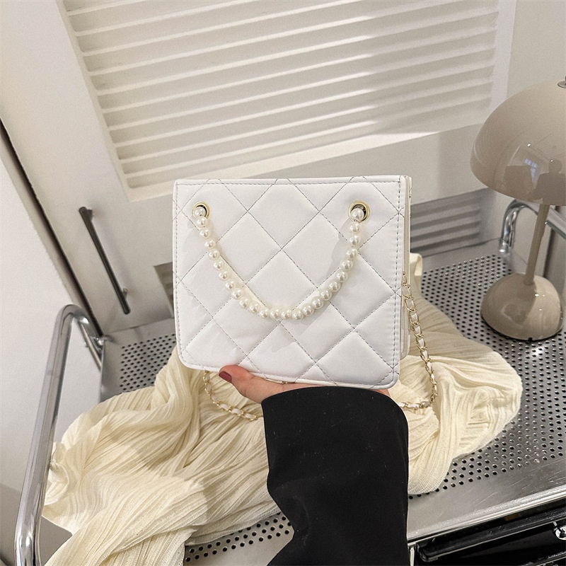 Túi Đeo Vai Hình Vuông Đính Ngọc Trai Thời Trang Xuân Hè 2023