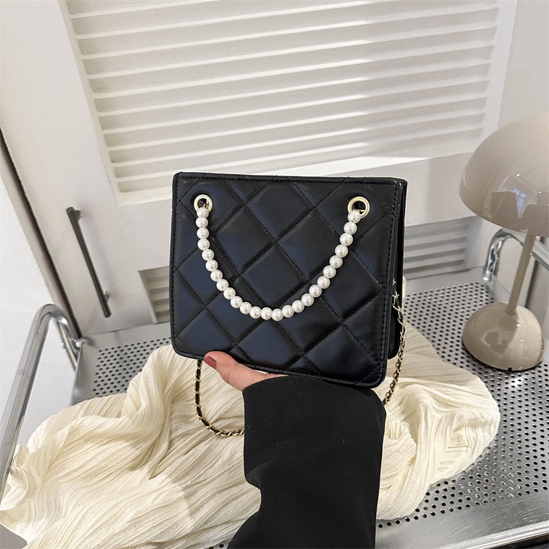 Túi Đeo Vai Hình Vuông Đính Ngọc Trai Thời Trang Xuân Hè 2023