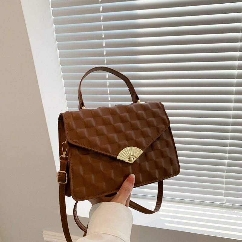 Túi Xách Đeo Vai Hình Vuông Nhỏ Màu Trơn Dập Nổi Họa Tiết Sọc Ca Rô Thời Trang Mùa Xuân 2023