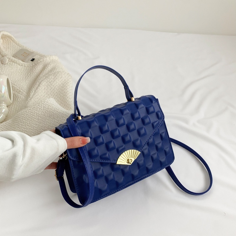 Túi Xách Đeo Vai Hình Vuông Nhỏ Màu Trơn Dập Nổi Họa Tiết Sọc Ca Rô Thời Trang Mùa Xuân 2023