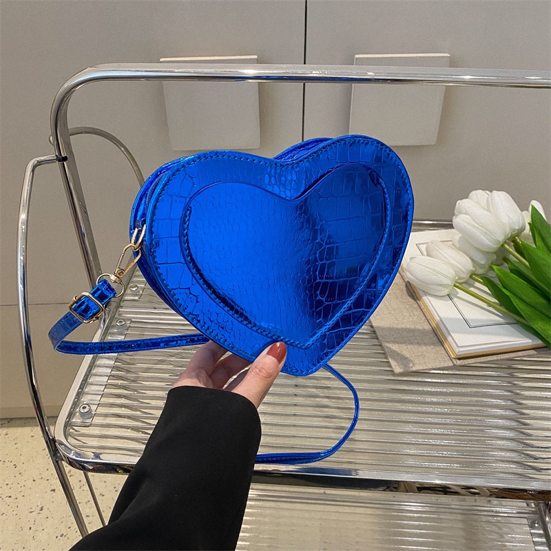 Túi Xách Đeo Vai Màu Laser Họa Tiết Trái Tim Thời Trang Mùa Xuân 2023 Cho Nữ