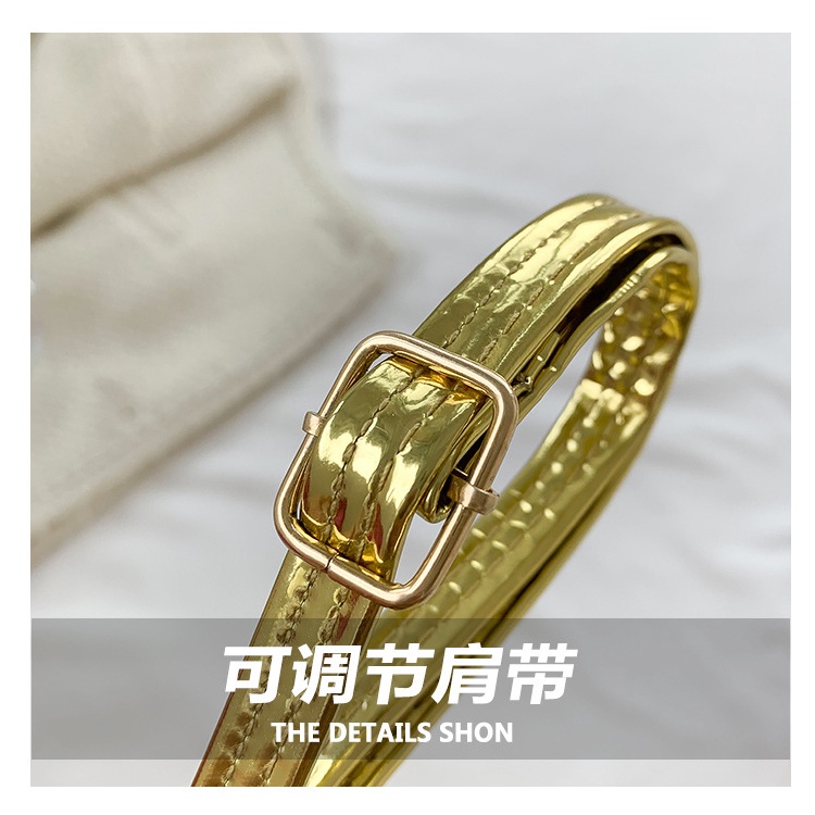 Túi Xách Đeo Chéo Cỡ Lớn Màu Laser Phối Dây Xích Thời Trang Mùa Xuân 2023