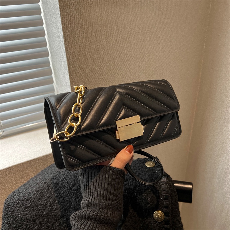 Ba Lô Đeo Vai Cao Cấp Đính Đá Phối Dây Xích Thời Trang Mùa Hè Hàn Quốc 2023 Cho Nữ