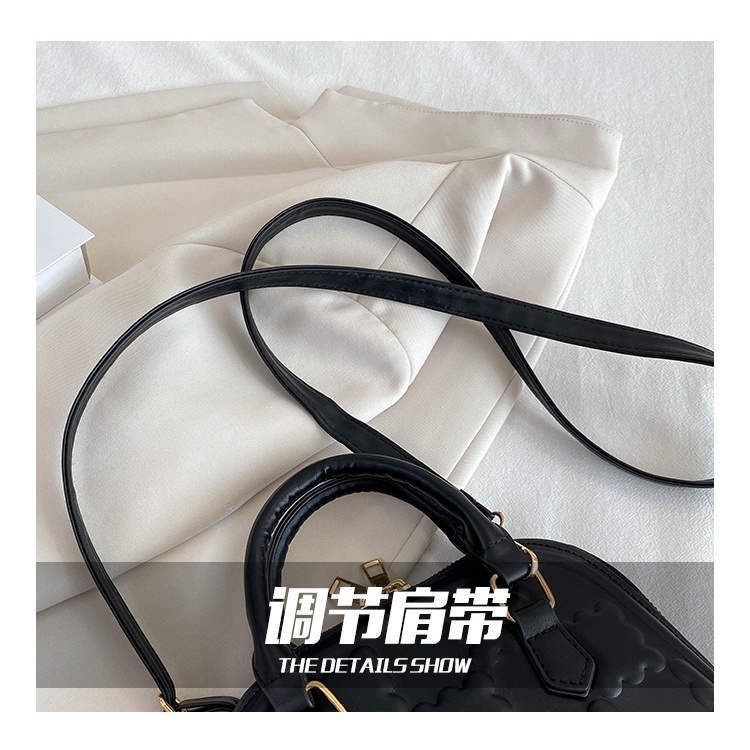 Túi Đeo Chéo Một Bên Vai Dập Nổi Họa Tiết Đơn Giản Thời Trang Mùa Xuân 2023 Dành Cho Bạn Nữ