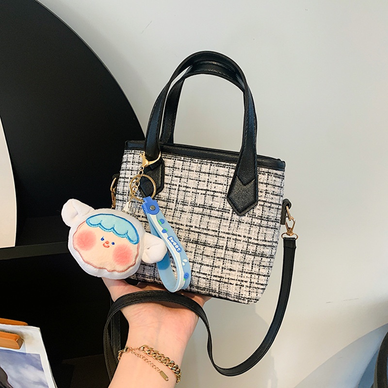 Túi Xách Đeo Vai Họa Tiết Kẻ Sọc Đơn Giản Thời Trang Hàn Quốc 2023 Cho Nữ