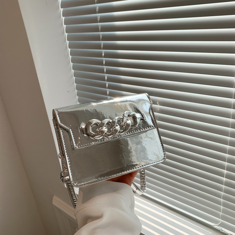 Túi Xách Đeo Vai Màu Trơn Phối Dây Xích Thời Trang 2023 Dành Cho Nữ