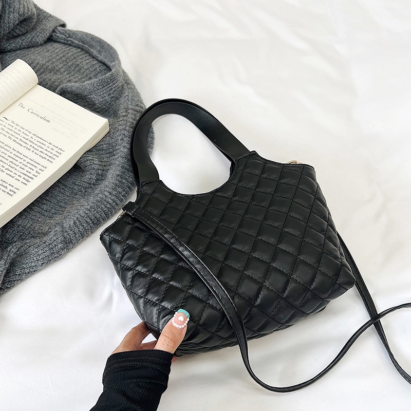 Túi Tote Đeo Vai Sức Chứa Lớn Đính Đá Thời Trang Mùa Xuân 2023