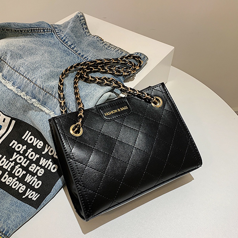 Ví Túi Xách Đeo Vai Cỡ Lớn Phối Dây Xích Đính Đá Thời Trang Mùa Xuân 2023 Cho Nữ