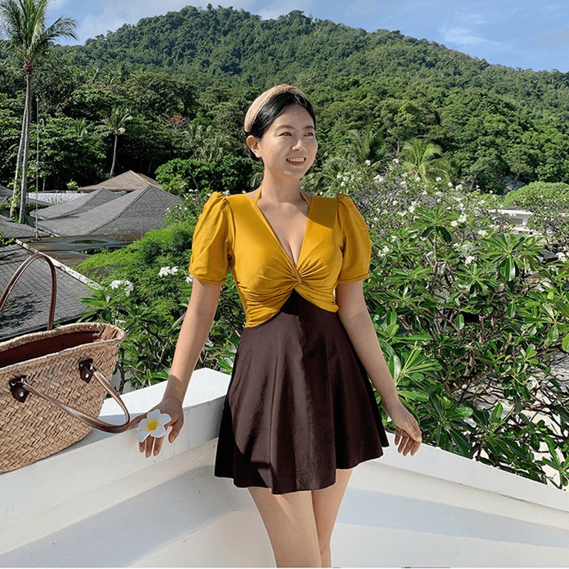 Váy một mảnh mới của phụ nữ Nhật Bản và Hàn Quốc áo tắm bảo thủ ngăn màu ngực nhỏ tập hợp áo tắm sinh viên áo tắm bãi bi
