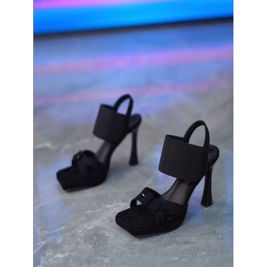 Sandal Cao Gót Một Gót Mũi Vuông Thiết Kế Đơn Giản Thoải Mái Thời Trang Xuân Hè Mới 2022