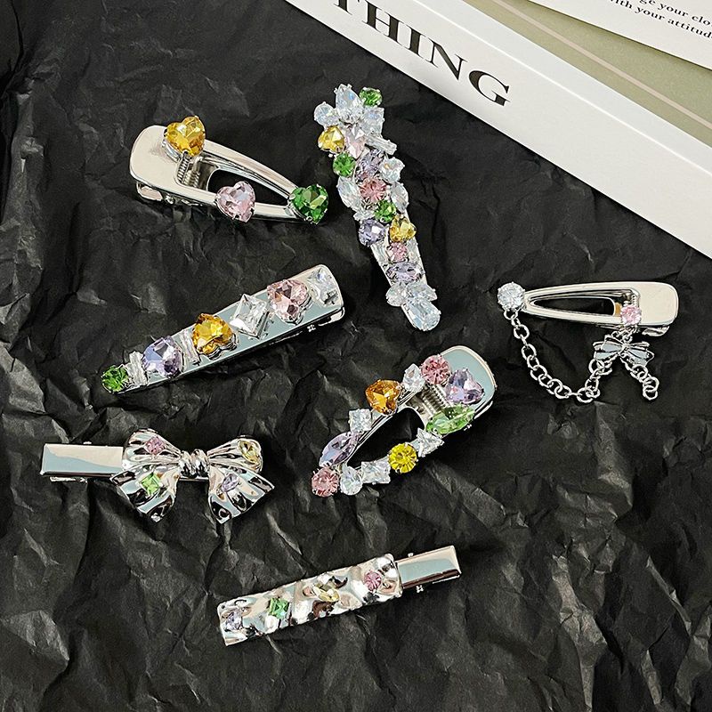 Xiao Xiangfeng Kẹp Tóc Nơ Cỡ Vừa Đính Đá Zircon Nhiều Màu Sắc Bất Đối Xứng Hình Trái Tim Công Nghiệp Nặng