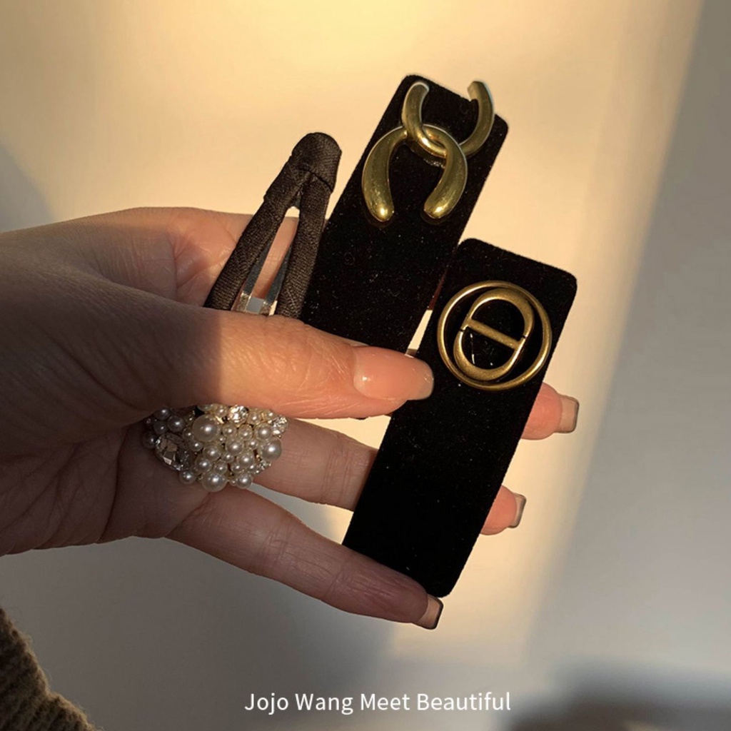 Xiao Xiangfeng Kẹp Tóc Đính Ngọc Trai Đen Nhỏ Nhắn Phong Cách Dành Cho Nữ