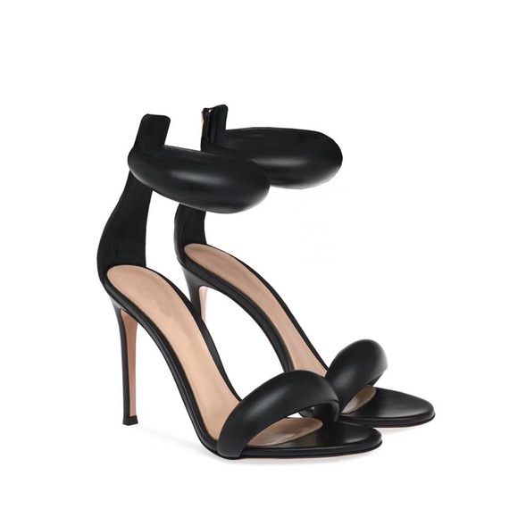 Sandal quai phồng gót nhọn cá tính thời trang