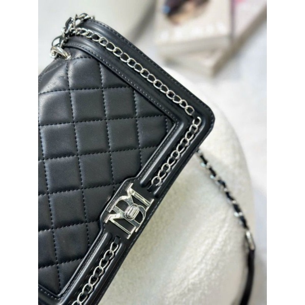 Túi đeo chéo nữ BADGLEY MISCHKA hãng Mỹ