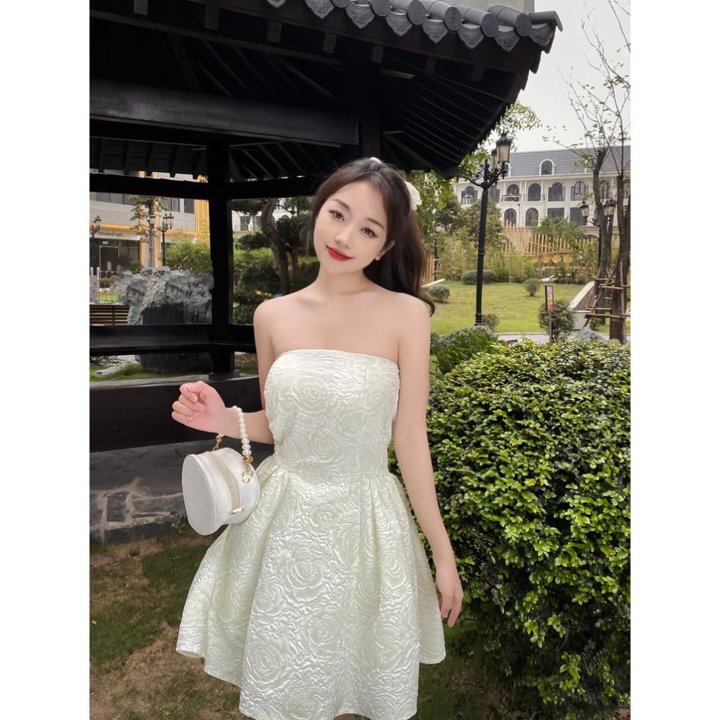Váy cúp ngực đầm dáng xòe tiểu thư chất xốp hoa hồng nổi kiểu công chúa bồng bềnh Rosie Dress | BigBuy360 - bigbuy360.vn