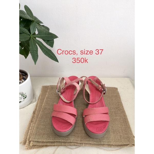 Giày sandal Crocs_Auth thanh lý