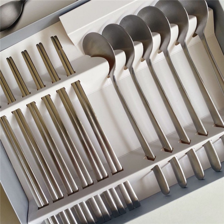 Set 12 đũa thìa inox Bộ Đồ Dùng Ăn Uống Thép Không Gỉ Cho Gia Đình, Văn Phòng, Dã Ngoại, Cá Nhân Có Hộp Đựng