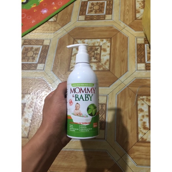 Sữa tắm gội thảo dược mommy & baby 300ml