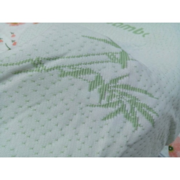 Gối cao su non Bamboo vải sợi tre có lỗ thông hơi chống ngạt cho bé