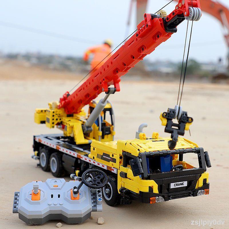 Điện Lego cần cẩu khó lắp ráp khối xây dựng ô tô điều khiển từ xa kỹ thuật mô hình đồ chơi xếp hình cậu bé