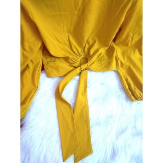 Áo crop top Skeng