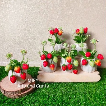 Chậu dâu đất sét loại nhỏ - Làm quà tặng/trang trí