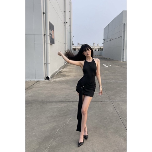 AESTHETE- Đầm Esmee hở lưng đen gợi cảm