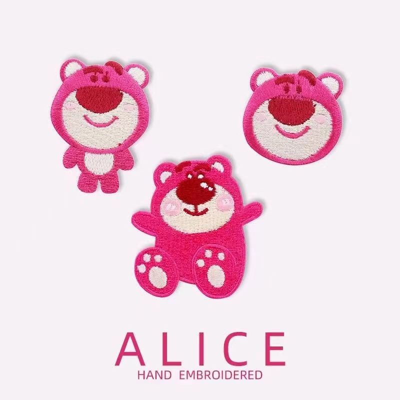 Miếng Vá Quần Áo Tự Dính Hình Gấu Dâu Tây Dễ Thương Có Thể Giặt Rửa