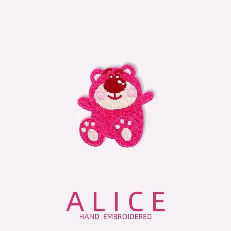 Miếng Vá Quần Áo Tự Dính Hình Gấu Dâu Tây Dễ Thương Có Thể Giặt Rửa