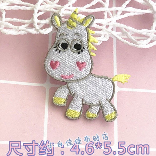 Miếng Dán Trang Trí Quần Áo Tự Dính Hình Gấu Pooh / Stitch Ba Mắt Hoạt Hình Disney 3M