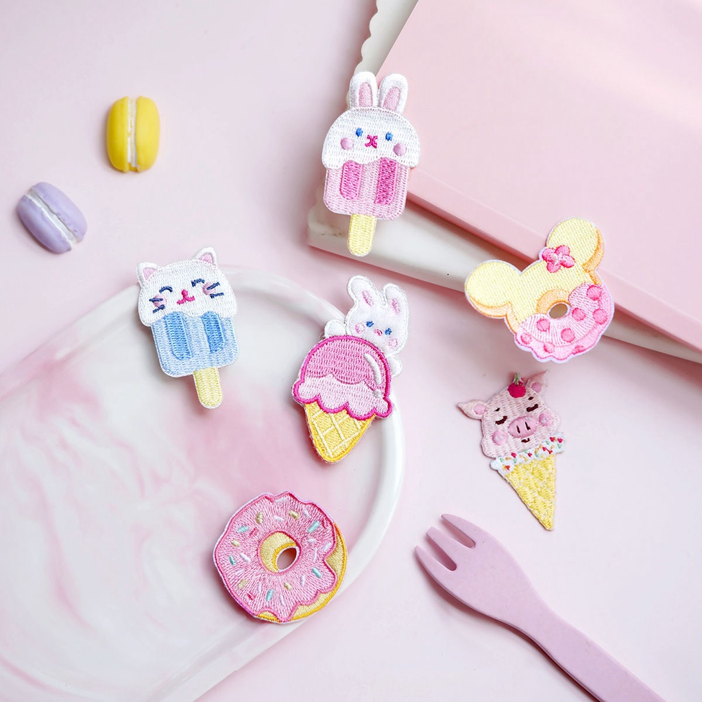 Miếng Dán Trang Trí Điện Thoại Thêu Hình Bánh Quy Dễ Thương diy