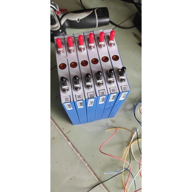 Pin lithium ion 3.7v32AH, pin sắt Phosphate 3.2v30AH mới 100%