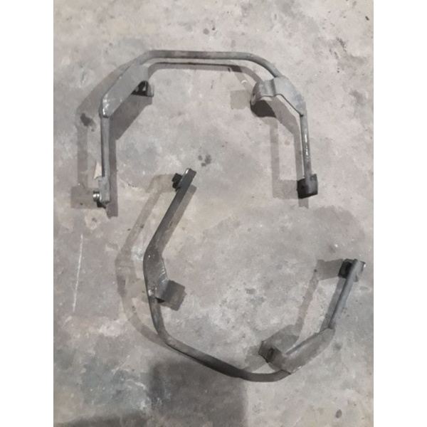 Pát bắt bửng rs hay ws hay wa rin rã xe ,nguyên xi,có trầy