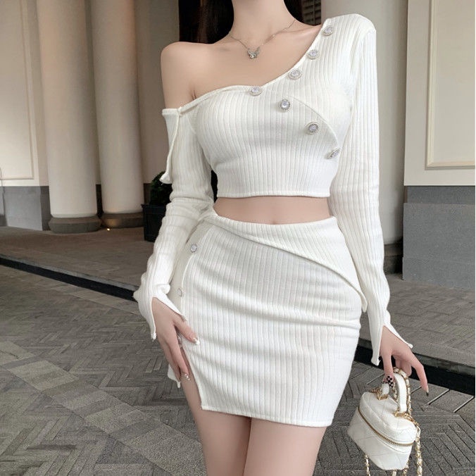 Jiashucheng Bộ Áo Trắng Ngắn Phối Chân Váy Ôm Hông Phong Cách Đường Phố Mùa Thu Mới Cho Nữ
