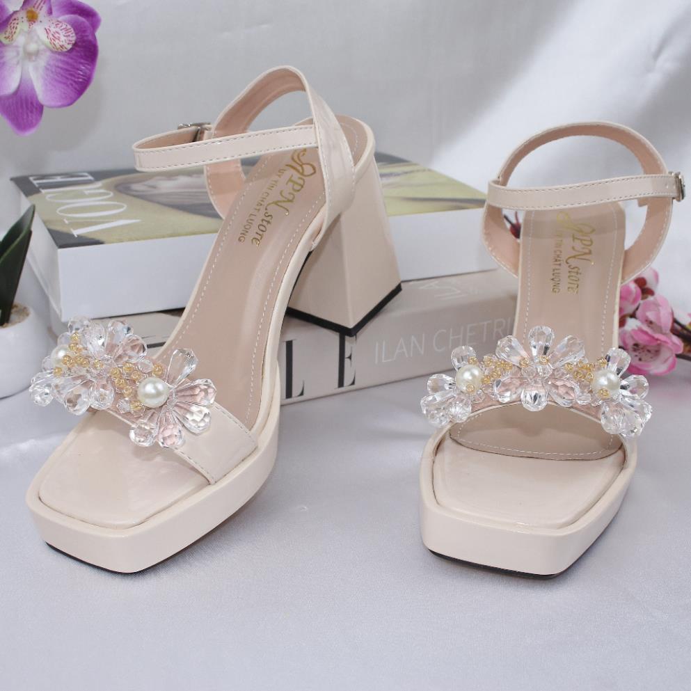 Giày cao gót đúp vuông 9p quai bản ngang hở gót kết khóa đính pha lê SD79  - RS