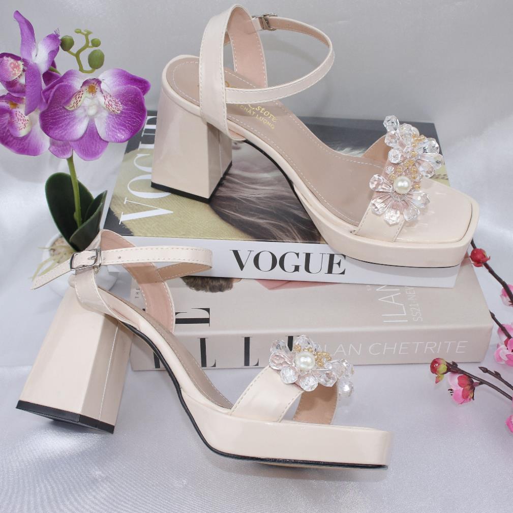 Giày cao gót đúp vuông 9p quai bản ngang hở gót kết khóa đính pha lê SD79  - RS