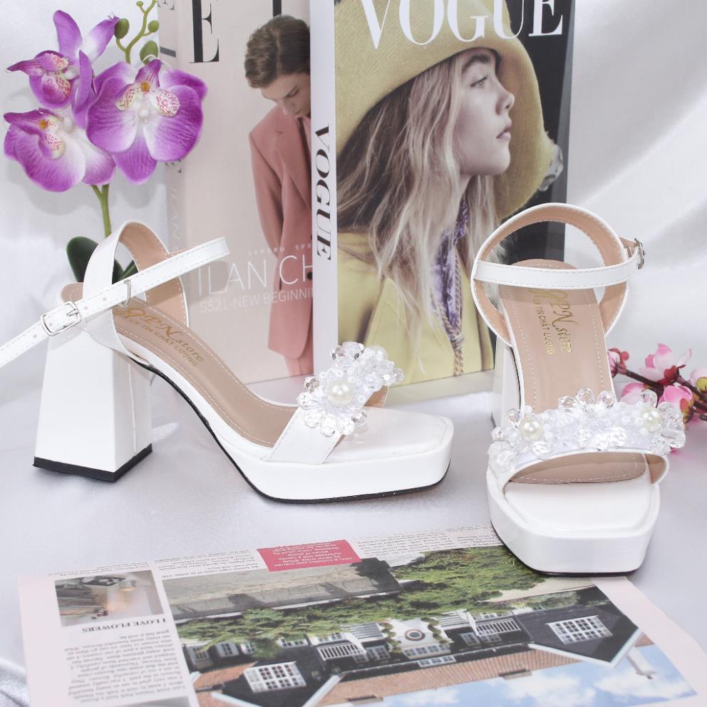 Giày cao gót đúp vuông 9p quai bản ngang hở gót kết khóa đính pha lê SD79  - RS