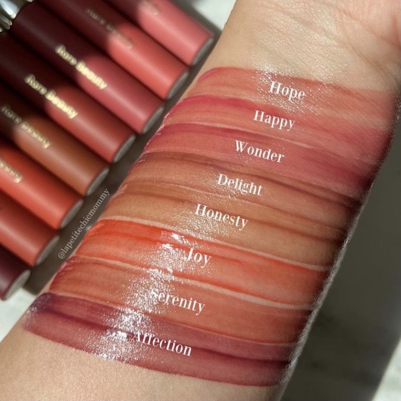 Son bóng lì lâu trôi Rare Beauty Soft Pinch Tinted Lip Oil