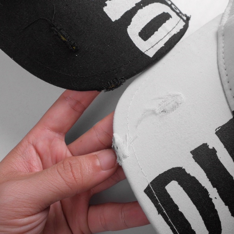 Mũ nón Diesel wash rách bụi bặm