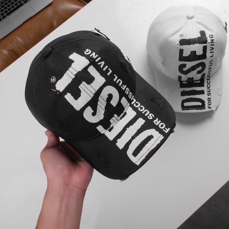 Mũ nón Diesel wash rách bụi bặm