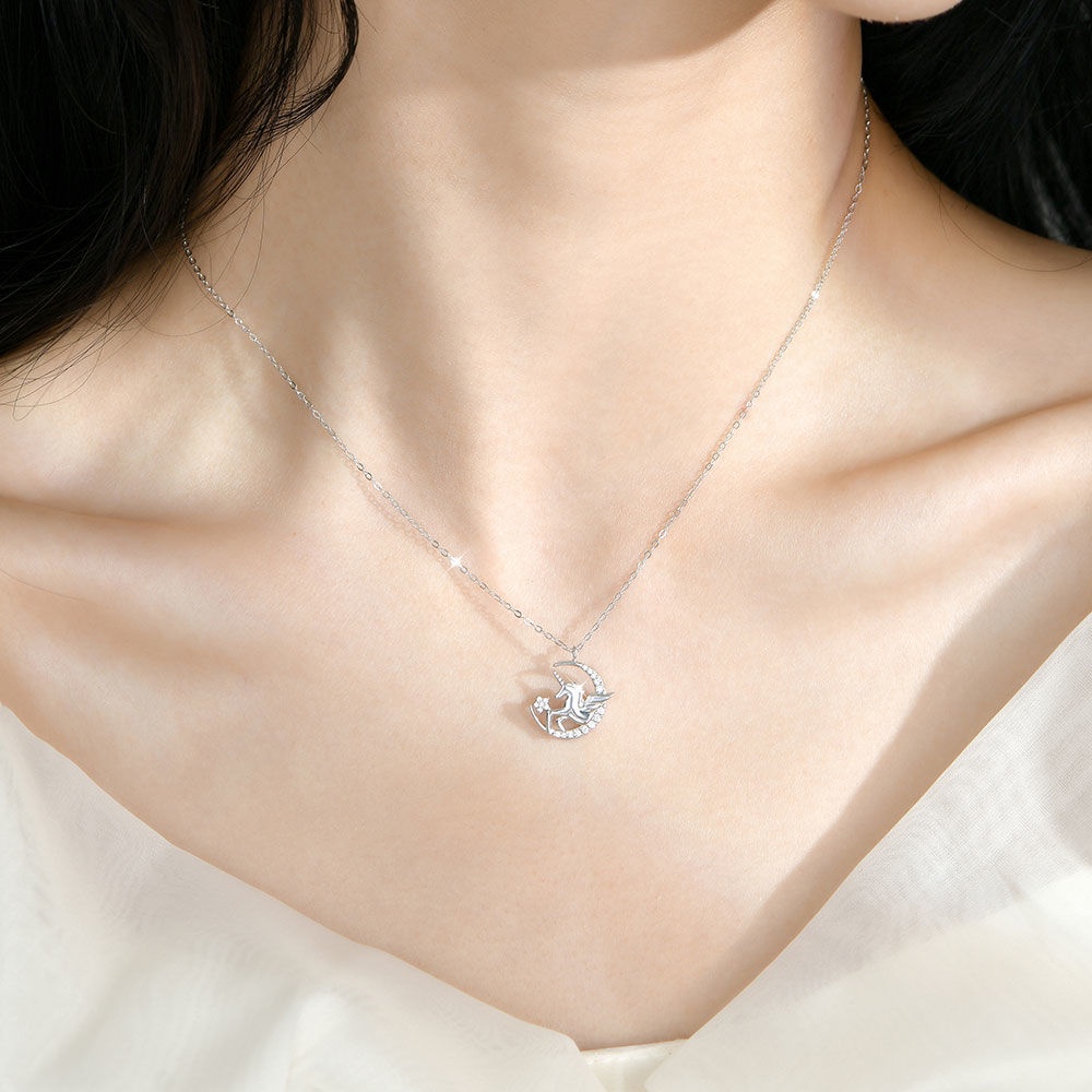 Vòng cổ Mạ Bạc Nhẹ Hình Ngựa Một Sừng Sang Trọng Cho Nữ