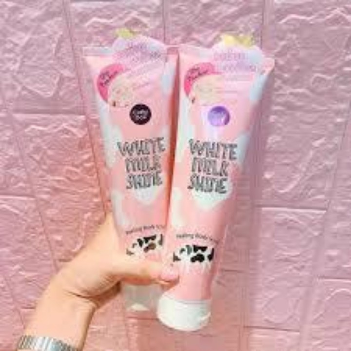 Tẩy Tế Bào Chết Sữa Bò White Milk Shine Peeling Body Scrub CATHY DOLL 320ml