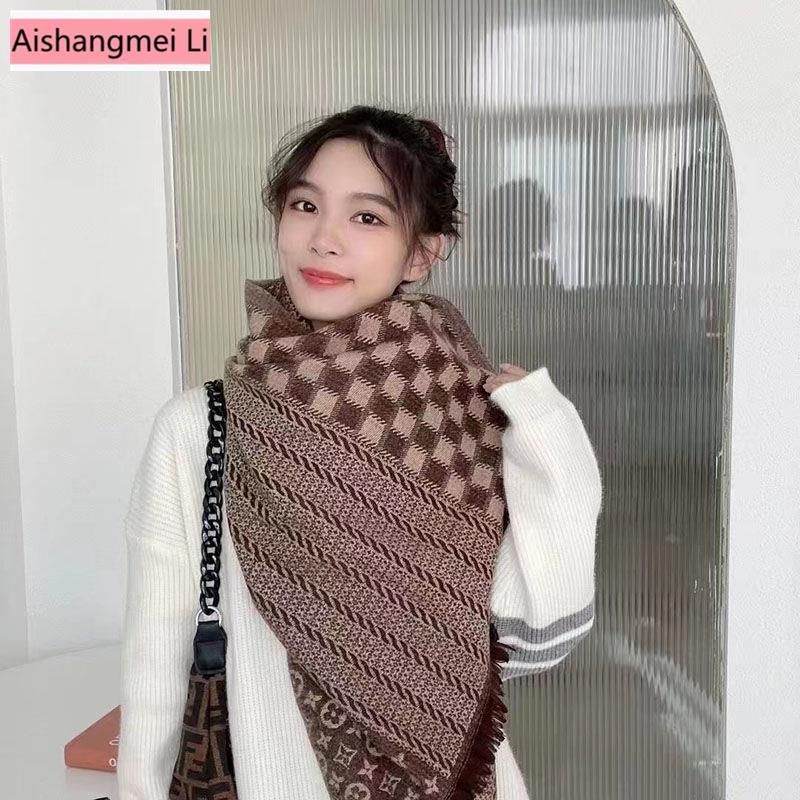Khăn Choàng Cổ Giữ Ấm Họa Tiết Cỏ Bốn Lá Thời Trang Cho Nữ