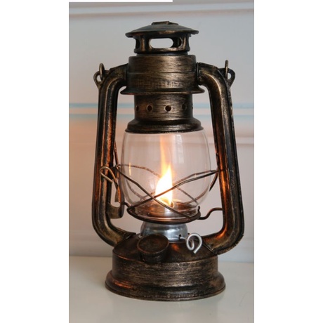 Đèn bão trang trí dùng dầu  cao 24cm chất liệu sắt dùng để dã ngoại, sưu tầm, trang trí quán cafe