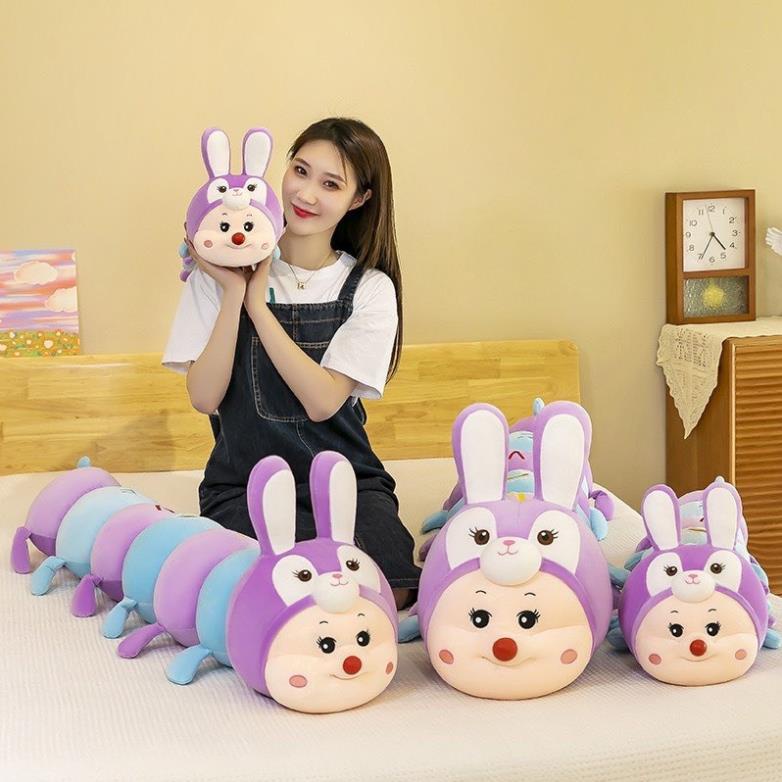 GẤU BÔNG SAU NÓN THỎ GỐI ÔM CON SÂU DỄ THƯƠNG