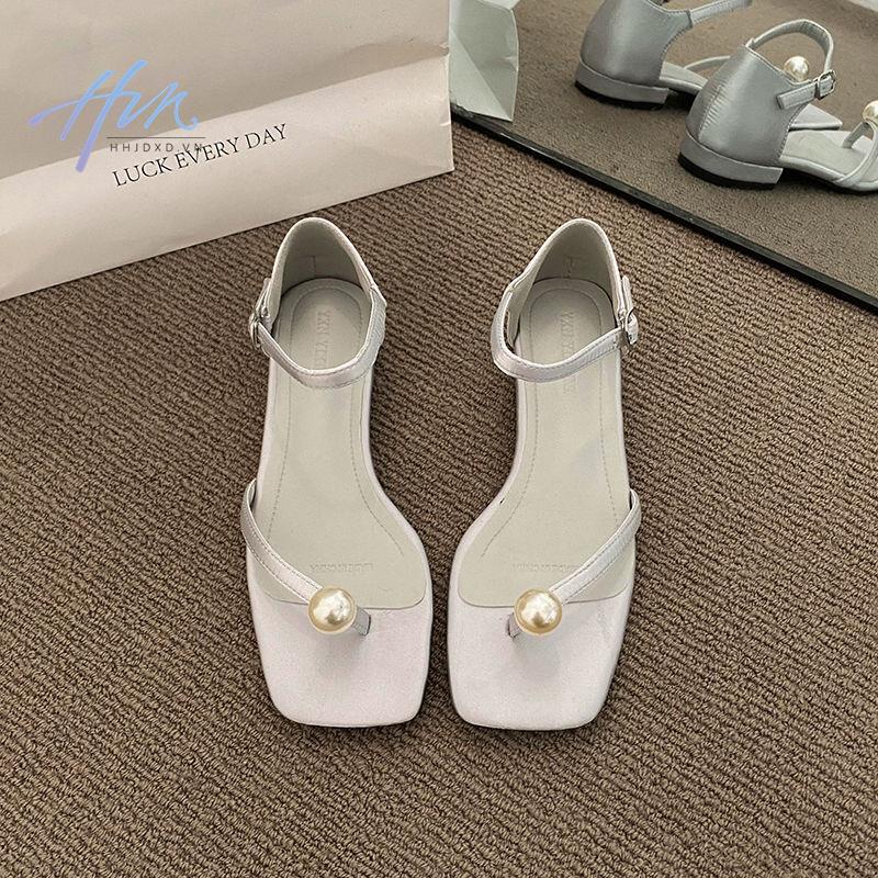 Giày Sandal Gót Dày Mũi Vuông Quai Đính Ngọc Trai Thời Trang Mùa Hè 2023 Phong Cách Mới Cho Nữ