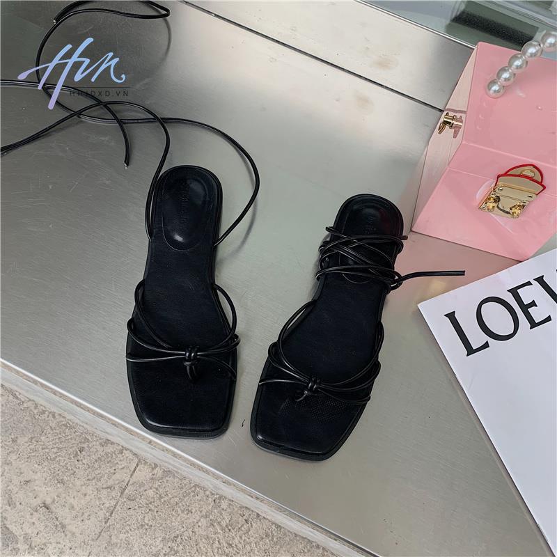 Giày Xăng Đan Đế Bằng Quai Chéo Thời Trang Mùa Hè Năng Động
