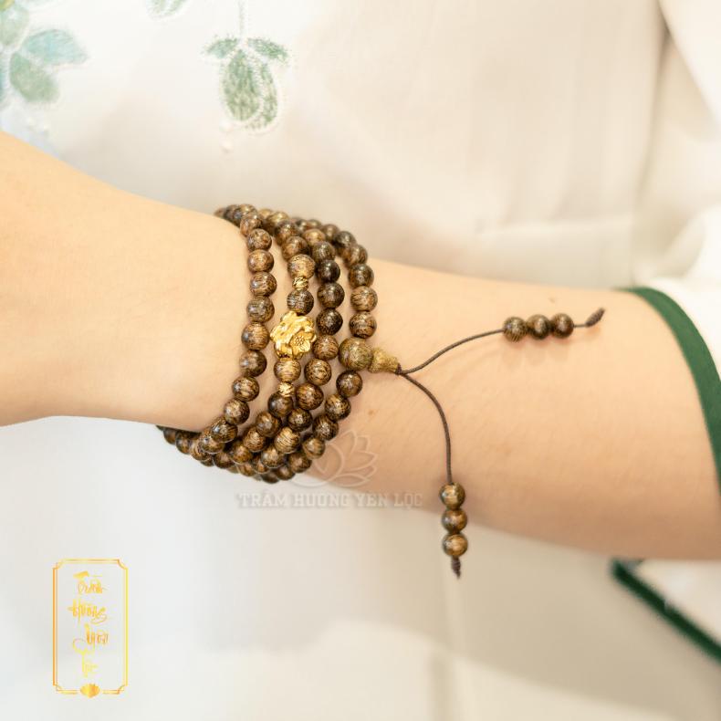 Vòng Tay Trầm Hương 108 Hạt Mix Hoa Sen Vàng  - Vòng tay mùi thơm dịu nhẹ, thoải mái