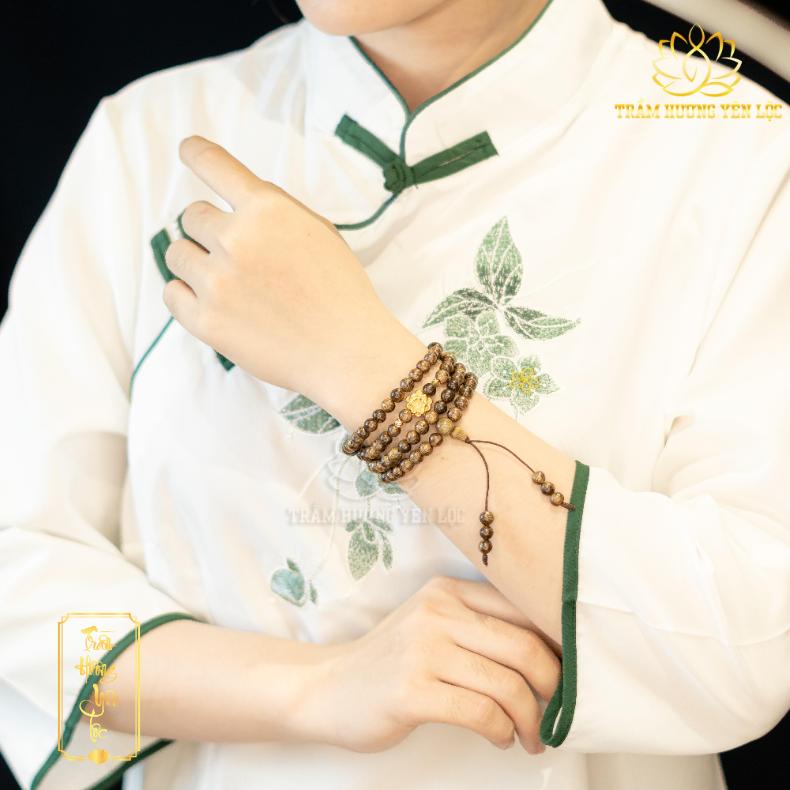 Vòng Tay Trầm Hương 108 Hạt Mix Hoa Sen Vàng  - Vòng tay mùi thơm dịu nhẹ, thoải mái